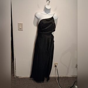New Hello Molly Size 6 Black Satin One Shoulder Maxi Dress